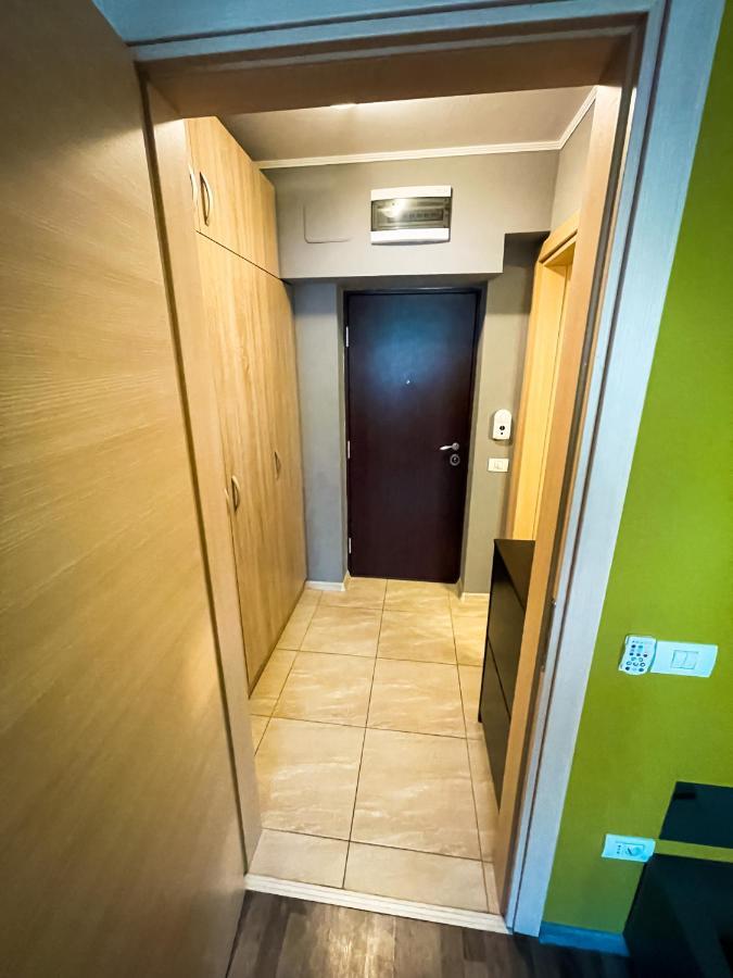 Prima Residence Apartment Орадя Екстер'єр фото