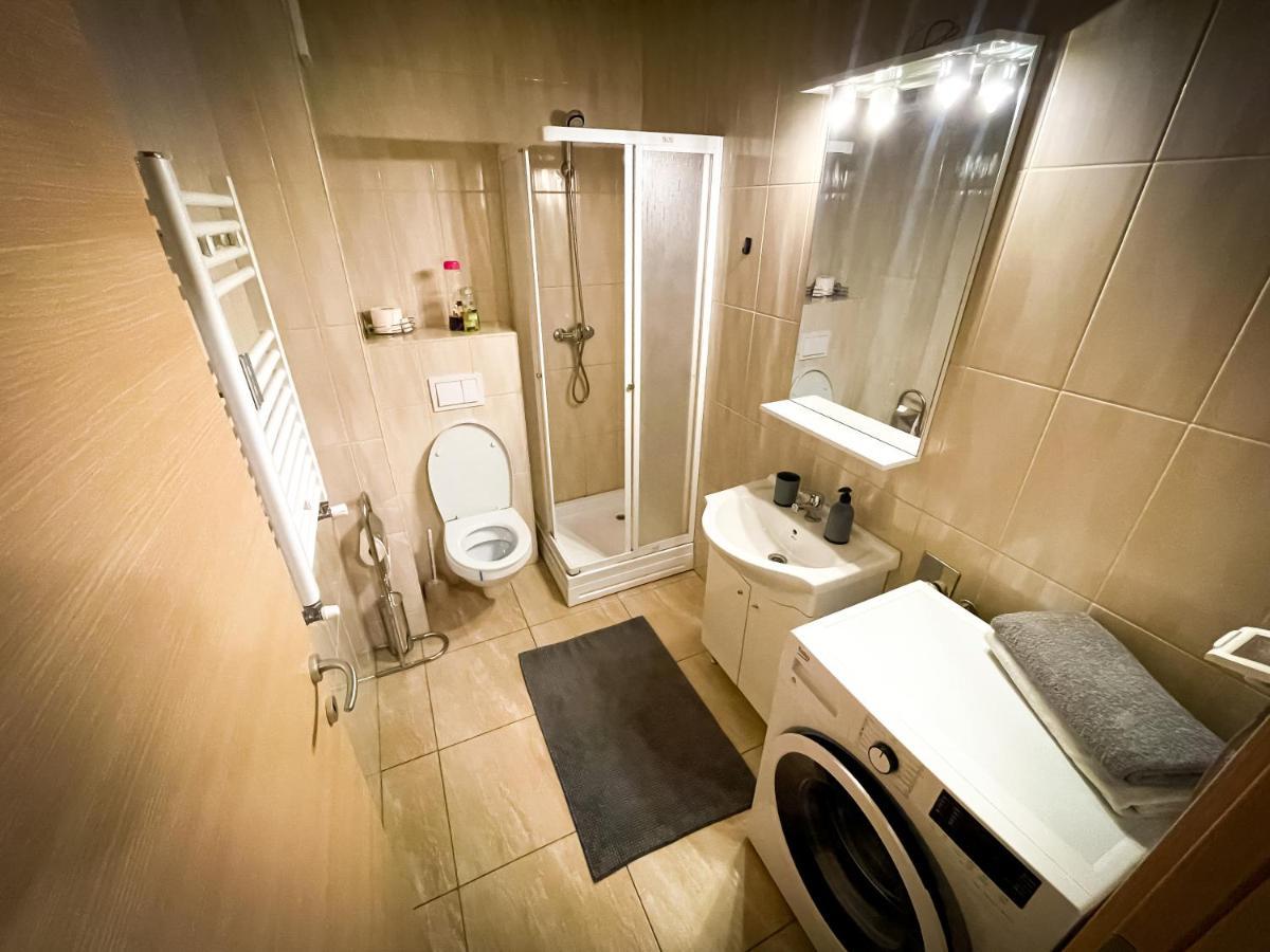 Prima Residence Apartment Орадя Екстер'єр фото
